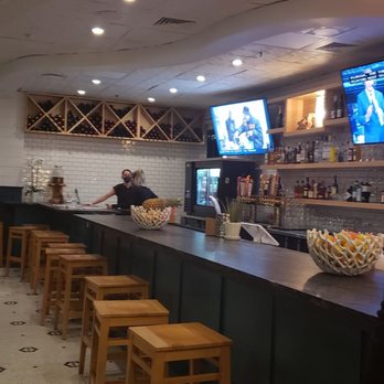 Coquina Fishbar - Seafood Near Me - Wilmington, North Carolina