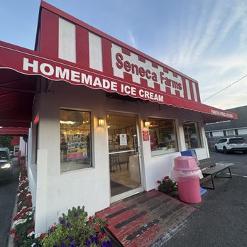 Seneca Farms - Ice Cream & Frozen Yogurt Near Me - Penn Yan, New York Seneca Farms - Ice Cream & Frozen Yogurt Near Me - Penn Yan, New York