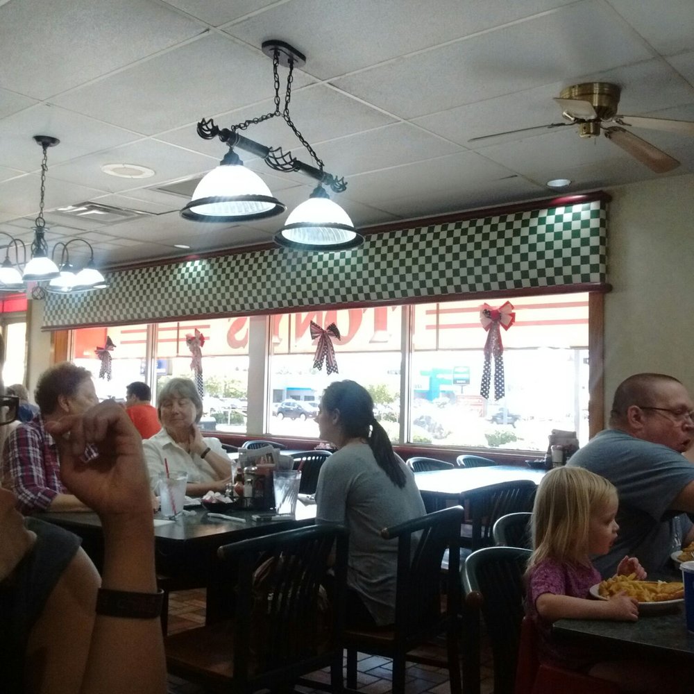 Tony's I-75 Restaurant - Diners Near Me - Birch Run, Michigan Tony's I-75 Restaurant - Diners Near Me - Birch Run, Michigan