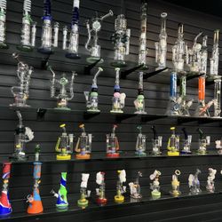Eternal vapes & Tobacco