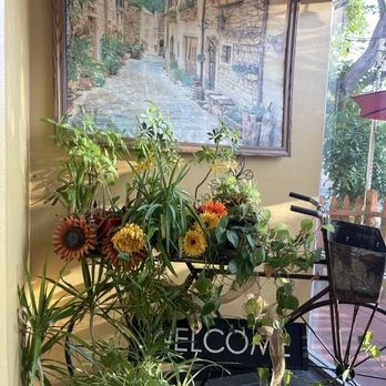 LovChCh - gorgeous interior - Cafes Near Me - Walnut, California