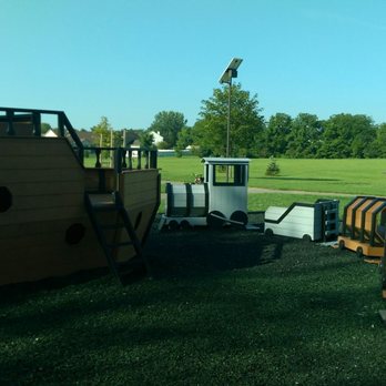 Henceroth Park - Parks Near Me - Grove City, Ohio