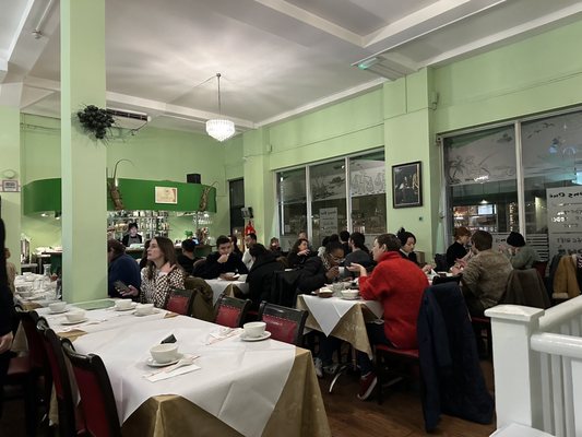 Photo of Sông Quê - London, XGL, GB. Dining area