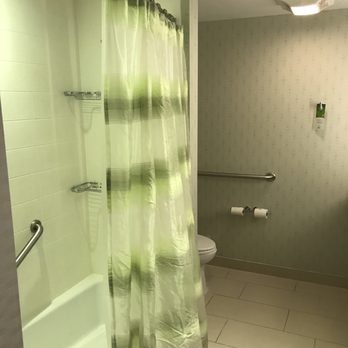 SpringHill Suites by Marriott New York LaGuardia Airport - bathroom - Hotels Near Me - Corona, New York SpringHill Suites by Marriott New York LaGuardia Airport - bathroom - Hotels Near Me - Corona, New York