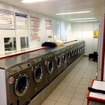 Julice Laverie - Here's a view of the washing machines. The dryers are on the right hand side of the photo - Laundromat Near Me - Paris, 75 Julice Laverie - Here's a view of the washing machines. The dryers are on the right hand side of the photo - Laundromat Near Me - Paris, 75