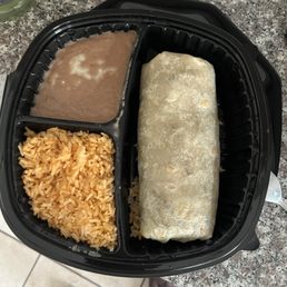 This is supposed to be a wet burrito? This is shameful This is supposed to be a wet burrito? This is shameful