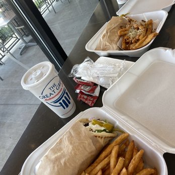 Little Greek Fresh Grill - Windermere - Mini Greek Salad Chicken Pita Greek Chicken Pita - Greek Near Me - Windermere, Florida
