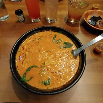 Thai Esane - Red curry noodles at hot spice level, added chicken and vegetables (no onions). It was fantastic! - Thai Near Me - Nashville, Tennessee