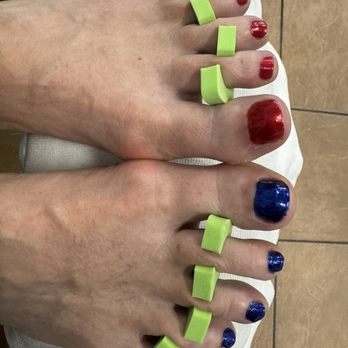 Central Nails - Fun Memorial Day pedicure! - Nail Salons Near Me - Wakefield, Rhode Island
