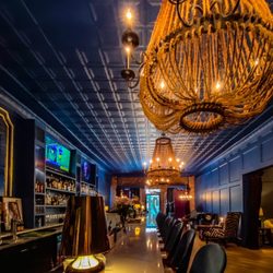 Beautiful Bar 21