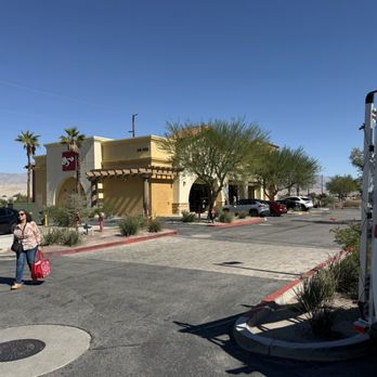 85°C Bakery Cafe - Palm Desert - Outside - Coffee & Tea Near Me - Palm Desert, California 85°C Bakery Cafe - Palm Desert - Outside - Coffee & Tea Near Me - Palm Desert, California