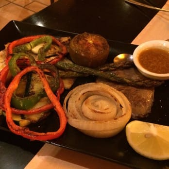 Madre Tierra - Parilla da de verduras. Che - Vegetarian Near Me - Toledo, TO