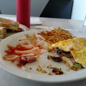 Penny's Diner - 3 egg create your own omelette with hashbrowns - Diners Near Me - Yermo, California Penny's Diner - 3 egg create your own omelette with hashbrowns - Diners Near Me - Yermo, California