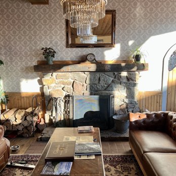 The Hand Hotel - Hotels Near Me - Fairplay, Colorado The Hand Hotel - Hotels Near Me - Fairplay, Colorado