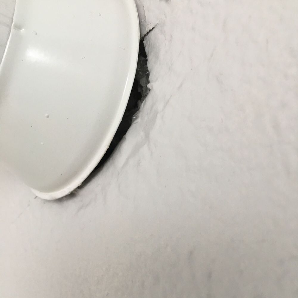 Crack with the sprinkler Crack with the sprinkler