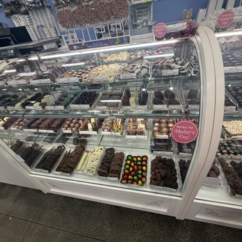 Kilwins Ice Cream - Chocolate - Fudge - Desserts Near Me - Pompano Beach, Florida