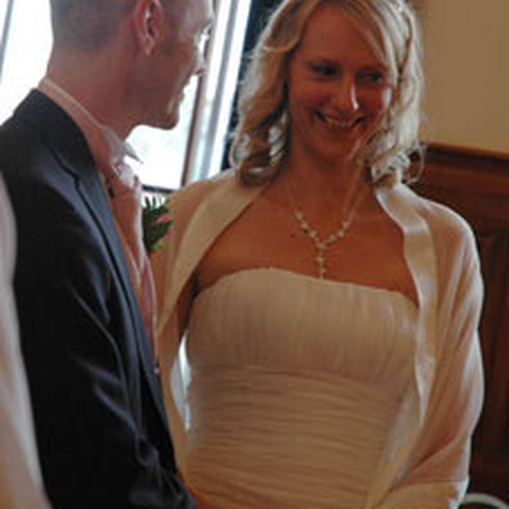 An Elegant Home Wedding With Gorgeous Personal Touches, image size:1000x1000