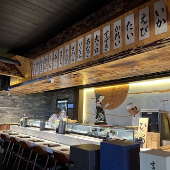 Leezakaya - Sushi counter - Izakaya Near Me - Aurora, Colorado