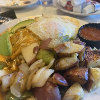 Two Trees Restaurant & Taps - Breakfast & Brunch Near Me - Ventura, California