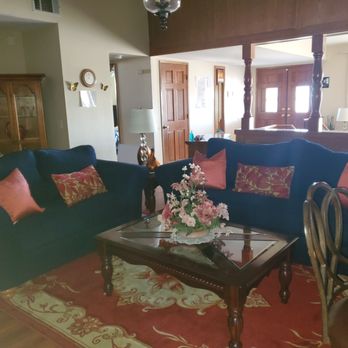 Love 2 Care Homes - Family Room - Assisted Living Facilities Near Me - Apple Valley, California Love 2 Care Homes - Family Room - Assisted Living Facilities Near Me - Apple Valley, California