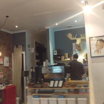 Little Rogue Coffee - Cafes Near Me - Melbourne, VIC