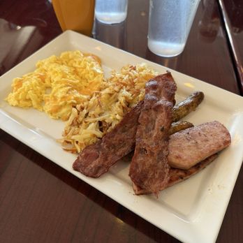 Golden Pancake - American Near Me - St Louis, Missouri