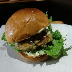 Little Alley Cafe - Green Curry Chicken Burger