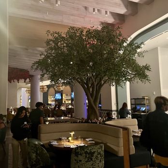 Flora Taverna - Interior - Mediterranean Near Me - Orlando, Florida