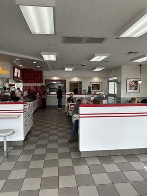 In-N-Out Burger by null