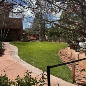 Casa Sedona Restaurant - Out back ambiance - Breakfast & Brunch Near Me - Sedona, Arizona Casa Sedona Restaurant - Out back ambiance - Breakfast & Brunch Near Me - Sedona, Arizona