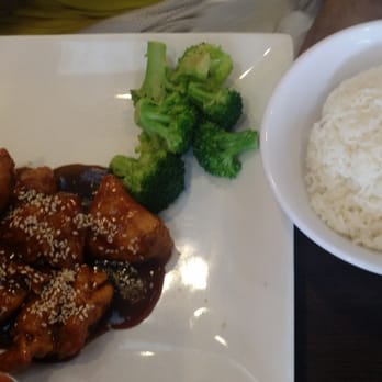Simply Pho - Sesame chicken - Vietnamese Near Me - Houston, Texas