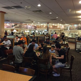 Mizumi Buffet - 1a. Mizumi Buffet-Crowd - Buffets Near Me - Tigard, Oregon