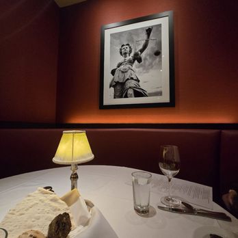 The Capital Grille - Booth - Steakhouses Near Me - San Antonio, Texas