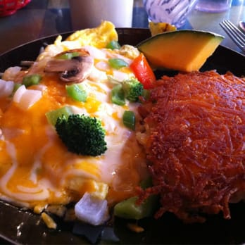 Blue Moon Cafe - Veggy omelette. Look at that crispy looking has brown! Love! - Breakfast & Brunch Near Me - Baltimore, Maryland Blue Moon Cafe - Veggy omelette. Look at that crispy looking has brown! Love! - Breakfast & Brunch Near Me - Baltimore, Maryland