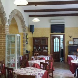 Ristorante L'incontro - Panoramica alle ore 14:45: ormai vuoto.