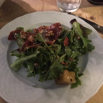 Petiscaria Ideal - This was the best salad ever. Cured ham, pineapple, and pine nuts. - Tapas Bars Near Me - Lisbon, 11