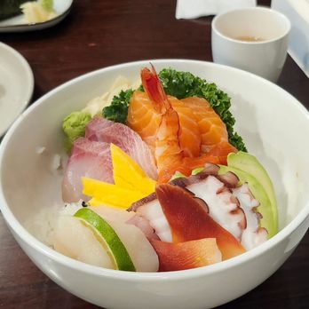 Sushi Ryu - Chirashi don - Japanese Near Me - Nanaimo, British Columbia
