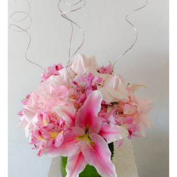 Creative Floral Designs - Exactly as described on the website. "Snapshot" email confirming delivery and picture of the ACTUAL bouquet delivered! - Floral Designers Near Me - San Gabriel, California Creative Floral Designs - Exactly as described on the website. "Snapshot" email confirming delivery and picture of the ACTUAL bouquet delivered! - Floral Designers Near Me - San Gabriel, California