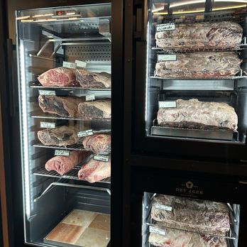 Fieldings Steak - Dry aged meat - Steakhouses Near Me - Houston, Texas Fieldings Steak - Dry aged meat - Steakhouses Near Me - Houston, Texas