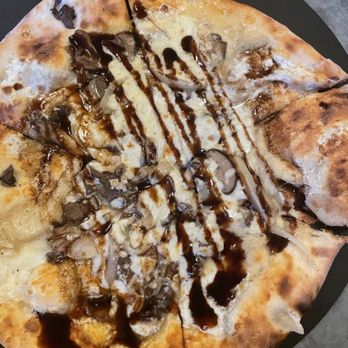 Stella Public House - Wild Mushroom Pizza with Balsamic - Pizza Near Me - San Antonio, Texas Stella Public House - Wild Mushroom Pizza with Balsamic - Pizza Near Me - San Antonio, Texas