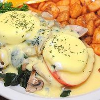 Dunk N Munch - Breakfast & Brunch Near Me - Fall River, Massachusetts Dunk N Munch - Breakfast & Brunch Near Me - Fall River, Massachusetts