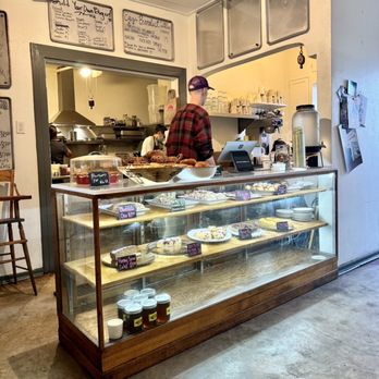 Asters Cafe and Bakery - Breakfast & Brunch Near Me - Marfa, Texas