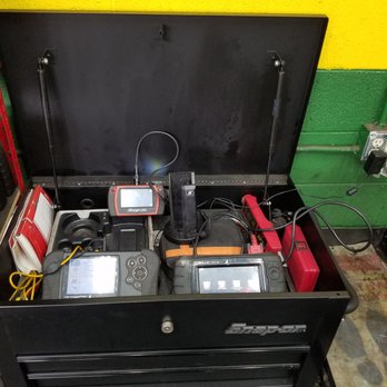 Computer Tune & Lube - $39.00 BASELINE DIAGNOSTIC FOR MOST ISSUES - Auto Repair Near Me - Middletown, Connecticut Computer Tune & Lube - $39.00 BASELINE DIAGNOSTIC FOR MOST ISSUES - Auto Repair Near Me - Middletown, Connecticut