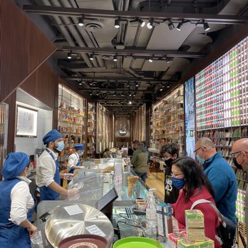 Venchi - Great, friendly service - Chocolatiers & Shops Near Me - New York, New York