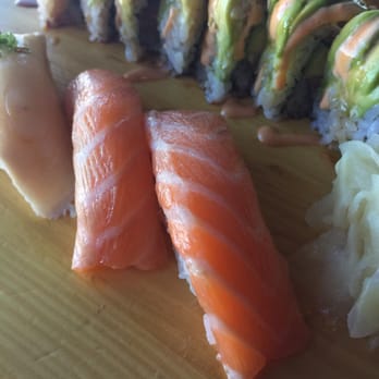 J Sushi - Close up of salmon sushi, thick cut - Sushi Bars Near Me - Denton, Texas J Sushi - Close up of salmon sushi, thick cut - Sushi Bars Near Me - Denton, Texas