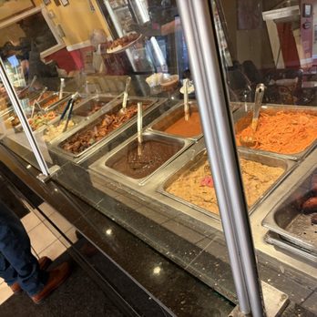 Los Hermanos - Dominican Near Me - Washington, DC, District of Columbia