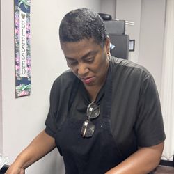 Cheryl's  Unlimited Salon - Cheryl is amazing. She is attentive, passionate and highly skilled.