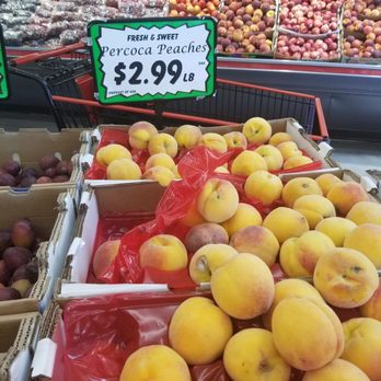 Angelo Caputo's Fresh Markets - An Italian favorite..slice and cover in a glass of red wine, sip and savor this juicy, flavorful peach! - Grocery Near Me - Addison, Illinois
