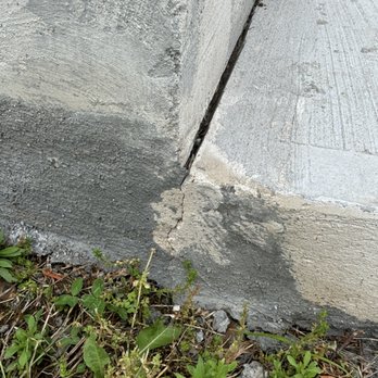 Middlebury Contracting - Stress seam that cracked, shoddy patchwork. No pride in their work. - Masonry/Concrete Near Me