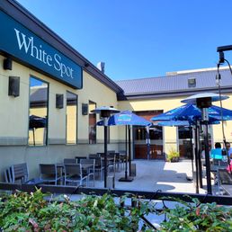 Exterior photo of White Spot - Burnaby, British Columbia Exterior photo of White Spot - Burnaby, British Columbia
